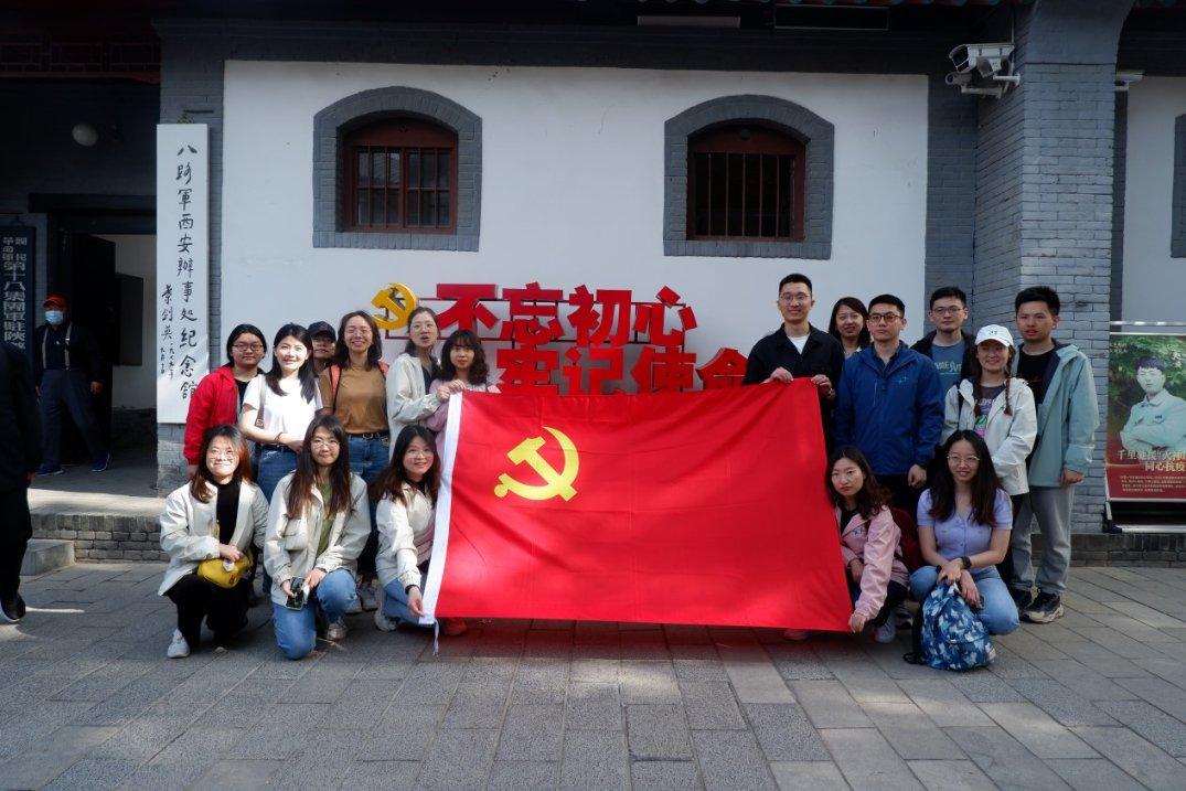 71位表演者、十余种乐器 重庆少年宫的“小萝卜”们上演一场艺术盛宴